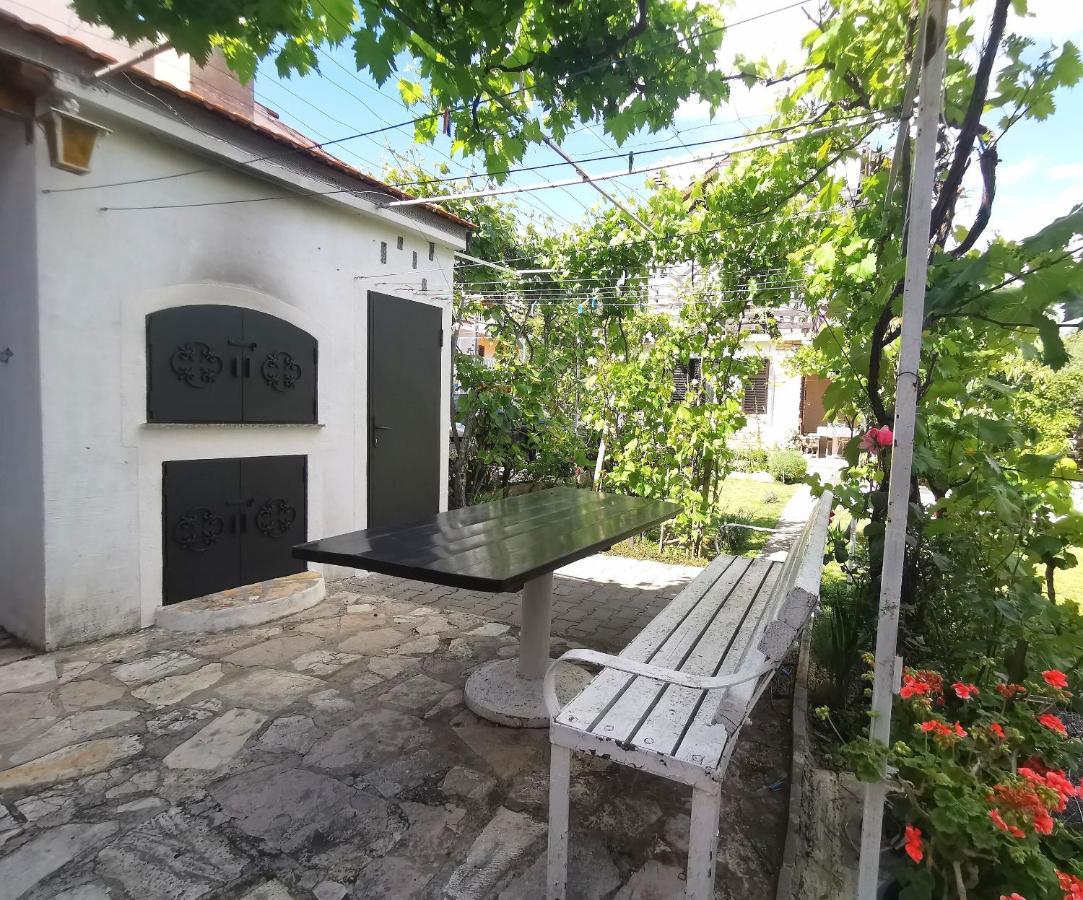 Apartments Marijana Vodice Exterior photo