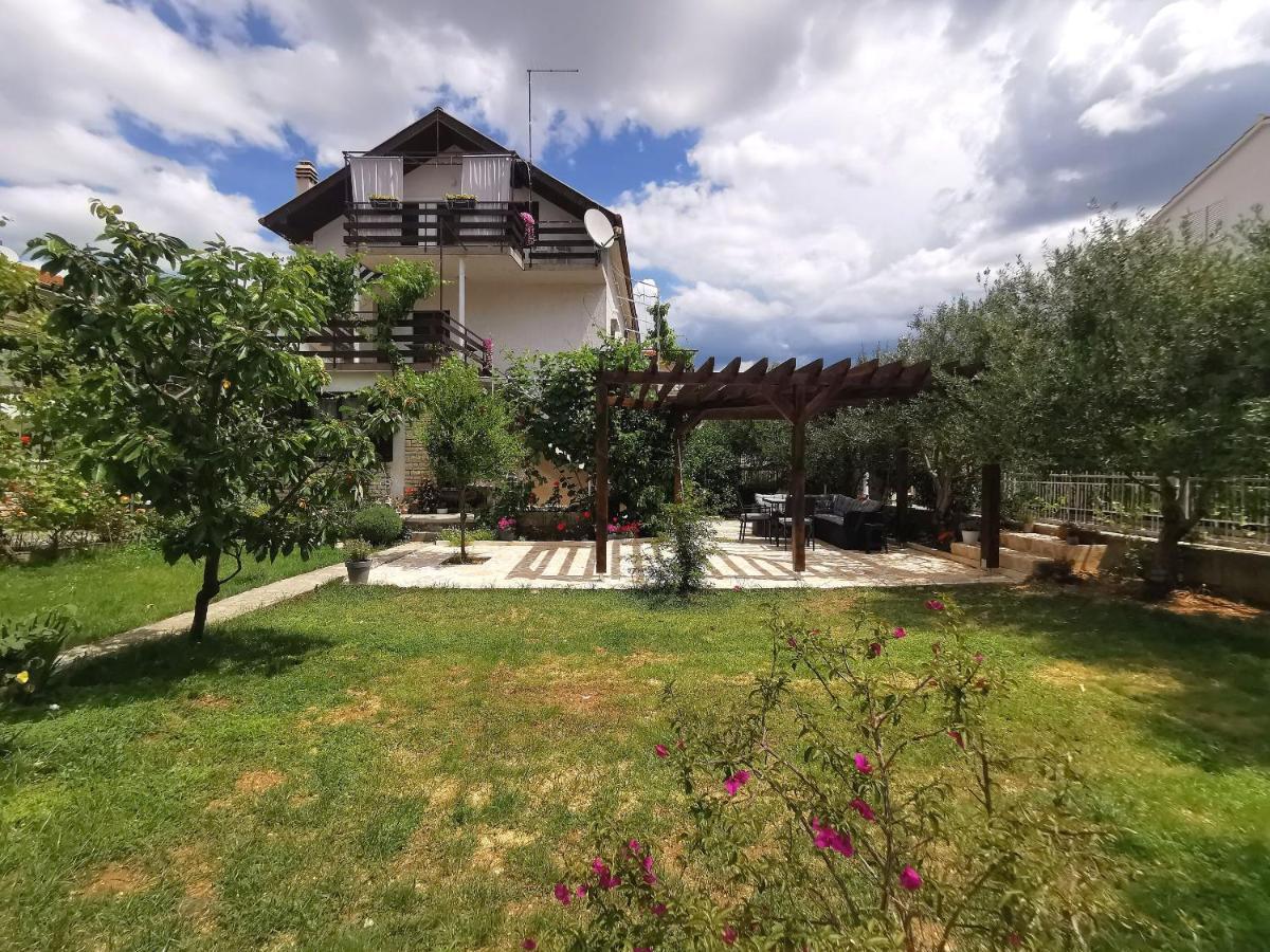 Apartments Marijana Vodice Exterior photo